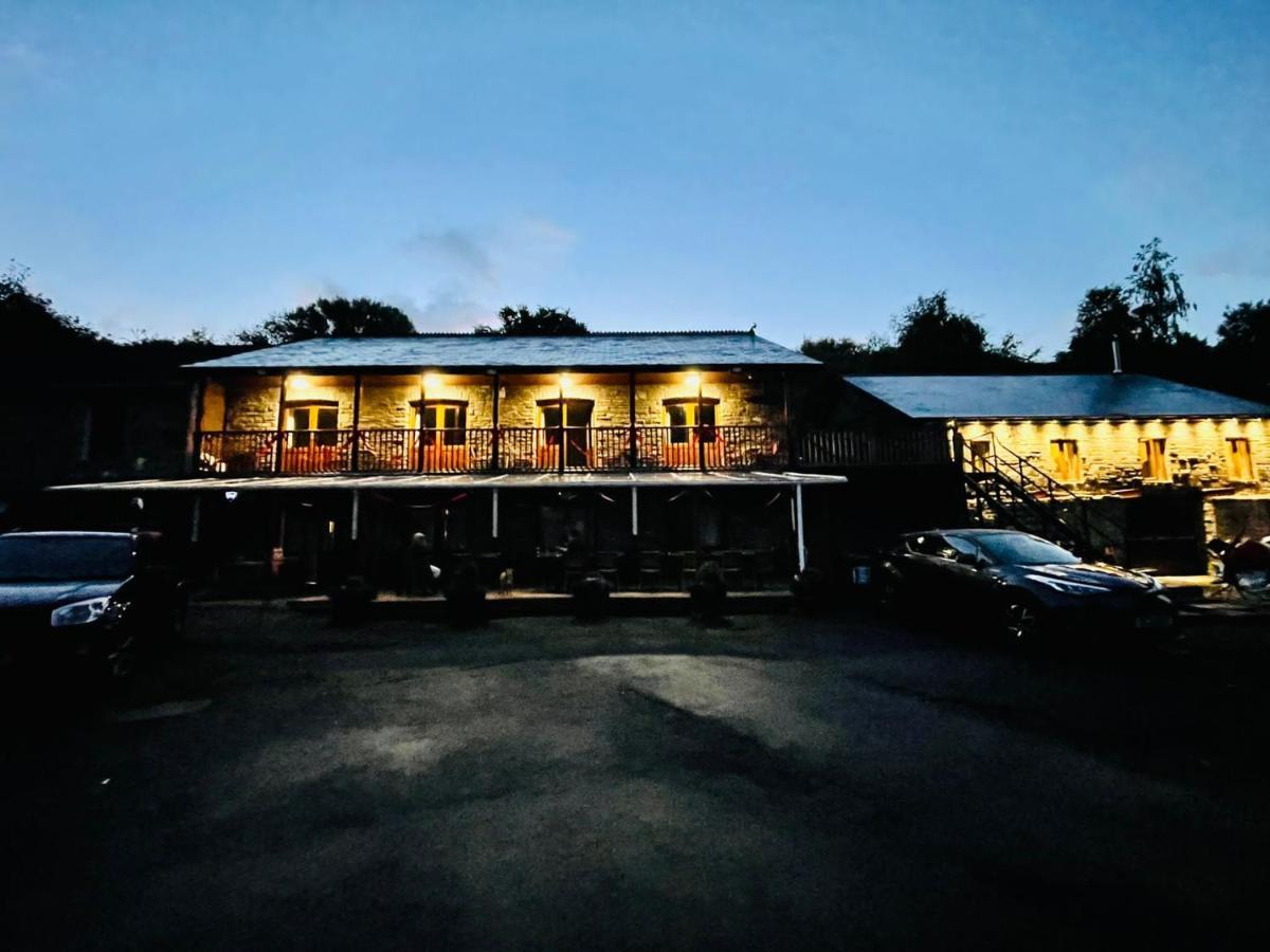 The Falcon Retreat 2* Aberdare
